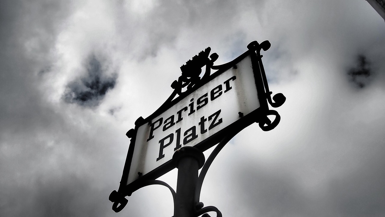 四月比赛无码下载专题报道,解析下载方法与影响分析