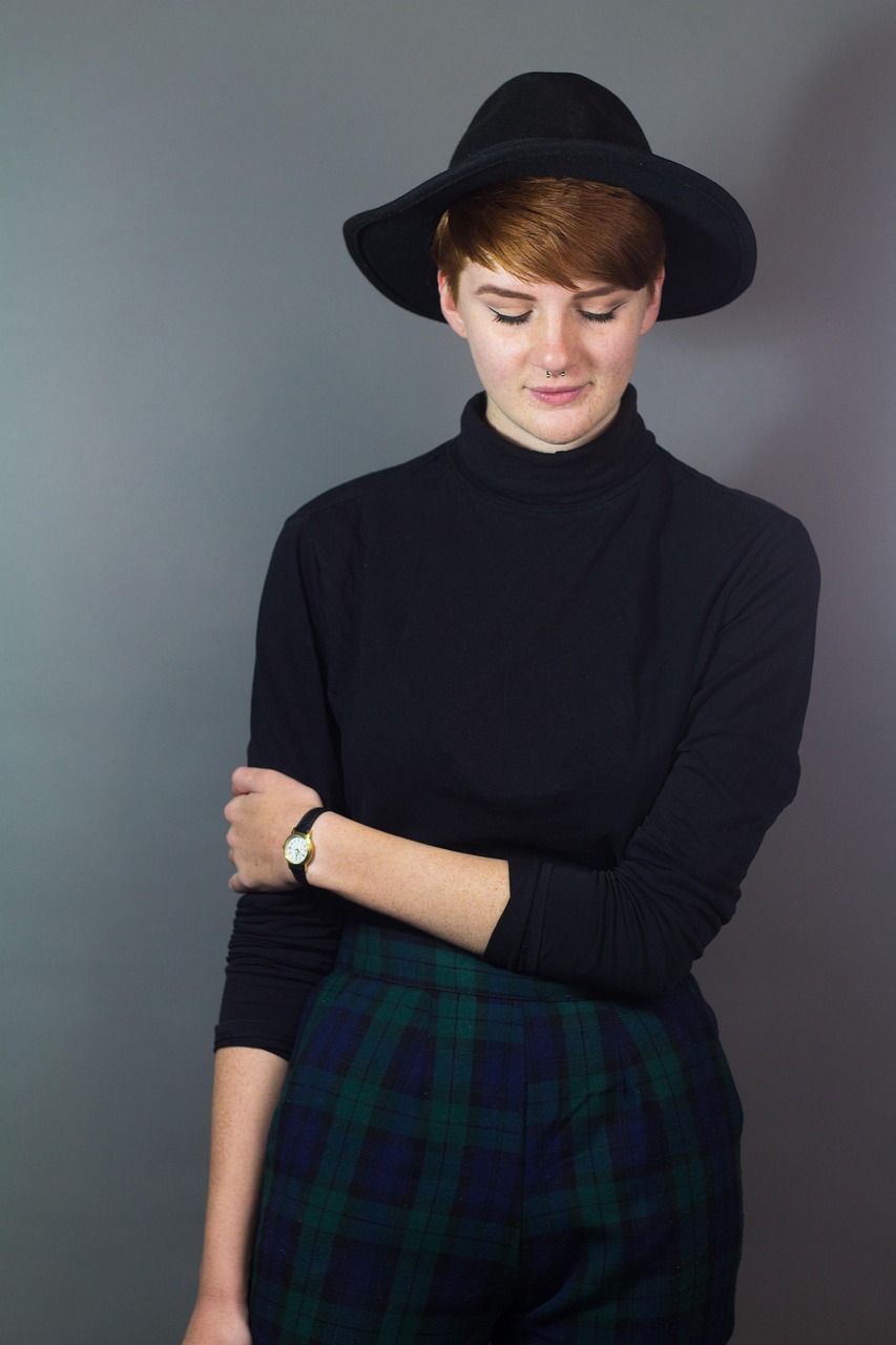 王伟华老婆的独特魅力与背后故事揭秘,五月聚焦演员王伟华的家庭生活