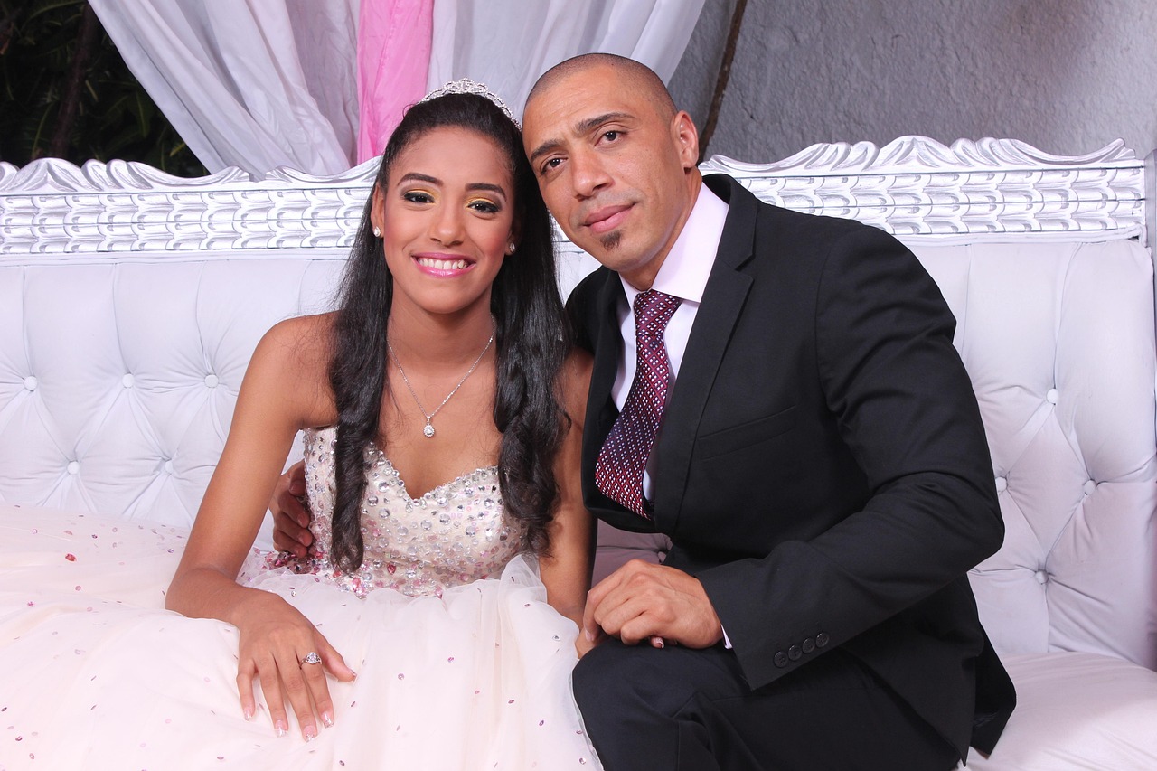 五月星光熠熠之时,演员徐利的独特魅力展现