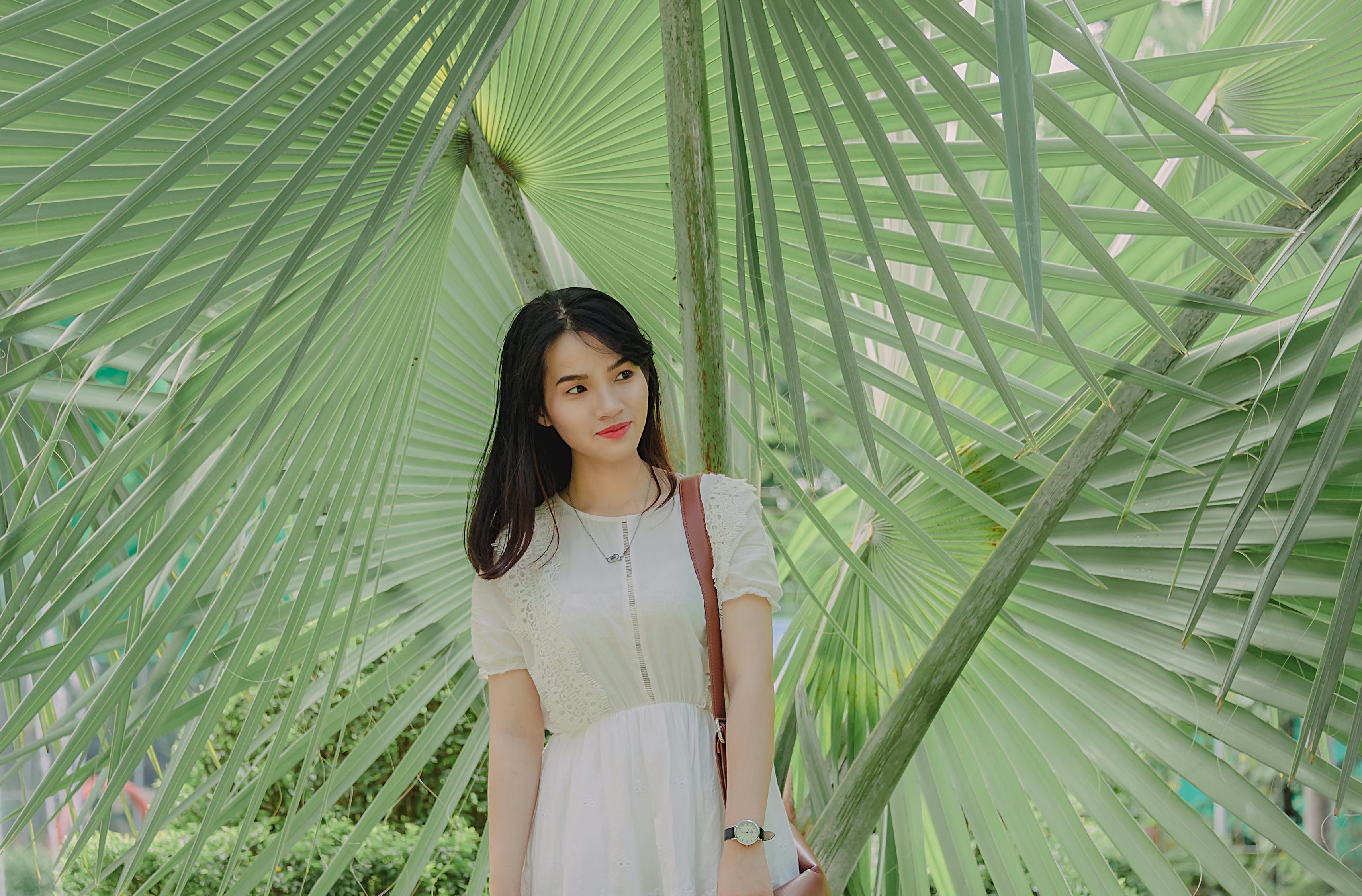 五月徐湘婷最新照片展现自然魅力与个人风采公开亮相