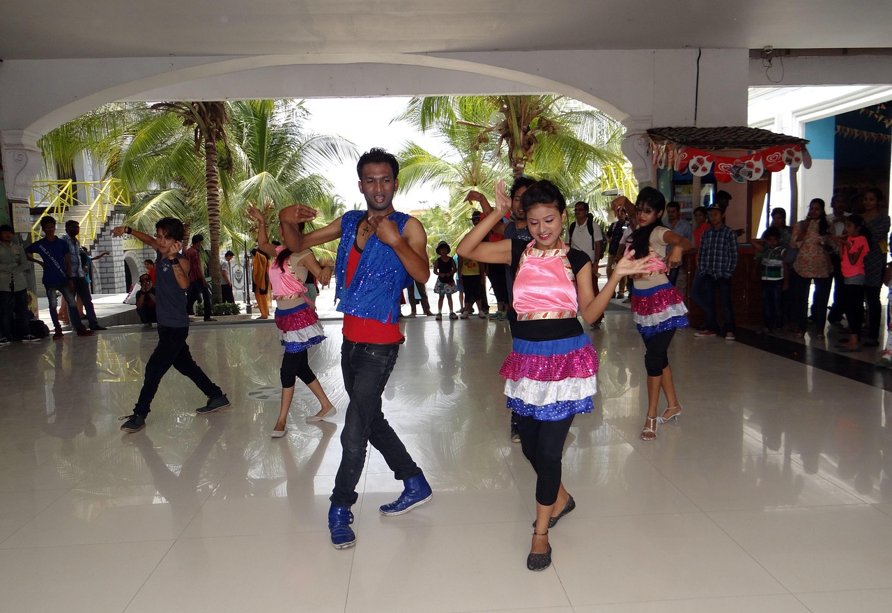 五月鹿晗头像新潮版掀起潮流风暴