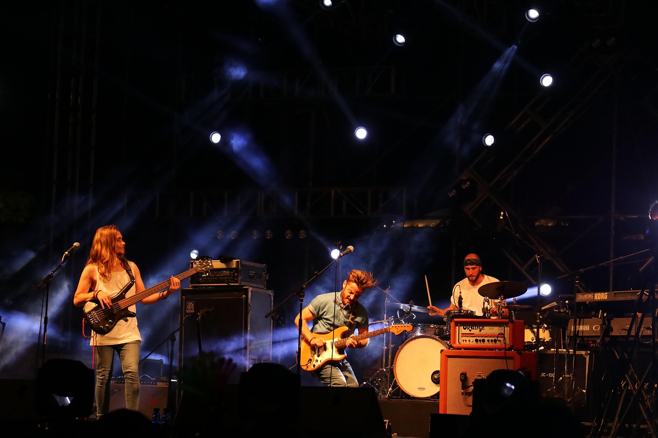 王牌对王牌新季背景音乐魅力解析，五月之歌